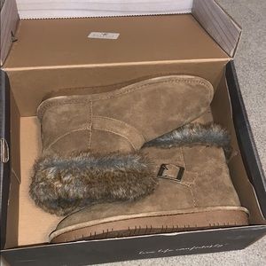 Bearpaw Booties size 8